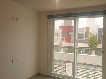 Casa en Imperio Real, Toluca