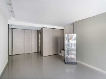 Venta Departamento 2 amb, balcón, Pque Patricios