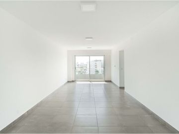 Venta Departamento 2 amb, balcón, Pque Patricios