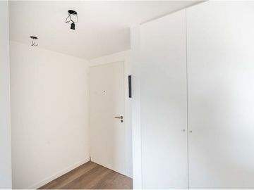 Venta Departamento 2 amb, balcón, Pque Patricios