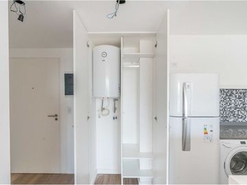 Venta Departamento 2 amb, balcón, Pque Patricios