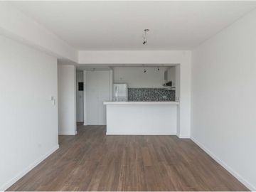 Venta Departamento 2 amb, balcón, Pque Patricios