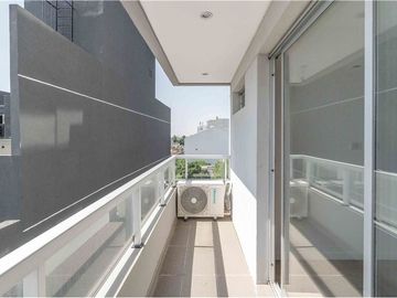 Venta Departamento 2 amb, balcón, Pque Patricios