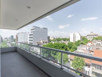 Venta departamento 3 amb. balcón en Pque Patricios