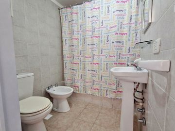 VENTA DEPARTAMENTO POMPEYA 2 AMB DIVISIBLE A 3 AMB