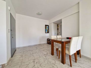 VENTA DEPARTAMENTO POMPEYA 2 AMB DIVISIBLE A 3 AMB