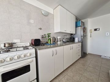 VENTA DEPARTAMENTO POMPEYA 2 AMB DIVISIBLE A 3 AMB