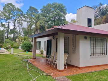 VENTA CASA EN BARRIO CERRAD C.U.B.E FRENTE AL LAGO