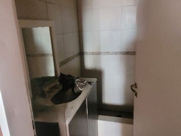 venta fabrica galpon terreno  en lujan
