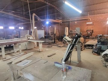 venta fabrica galpon terreno  en lujan