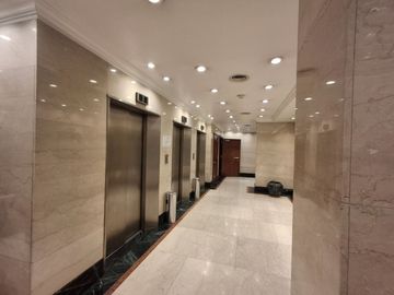 Alquila oficina opc amob microcentro 352mt cochera