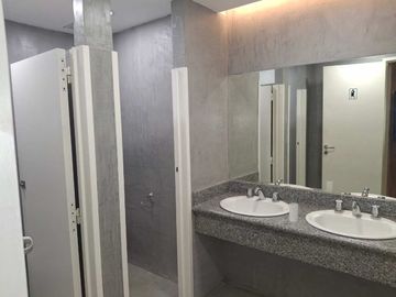 Alquila oficina opc amob microcentro 352mt cochera