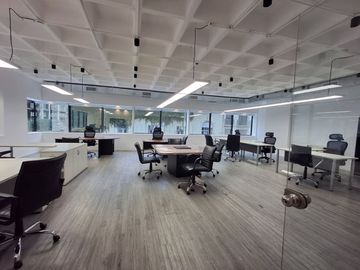 Alquila oficina opc amob microcentro 352mt cochera