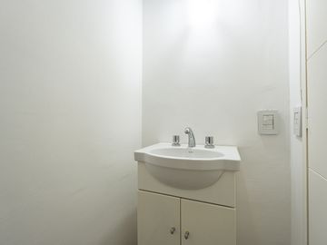 Venta Departamento 2 ambientes con balcon, Liniers