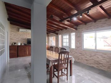 CASA 4 AMB EN VENTA EN VICTORIA, JARDIN Y PILETA