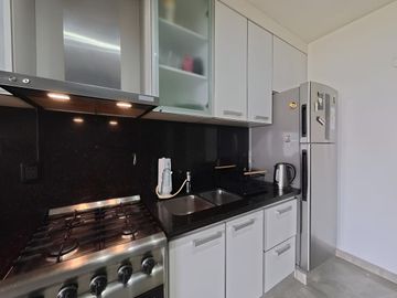 CASA 4 AMB EN VENTA EN VICTORIA, JARDIN Y PILETA