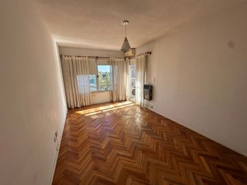 DEPARTAMENTO 3 AMBIENTES EN VENTA EN TIGRE CENTRO