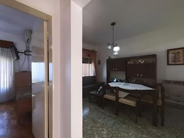 Casa APTO CREDITO  3Amb.coch y jardin V Ballester