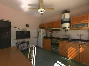 Casa APTO CREDITO  3Amb.coch y jardin V Ballester