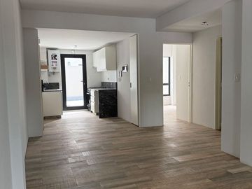 DEPARTAMENTO 3 AMBIENTES CON  PATIO Y BALCON