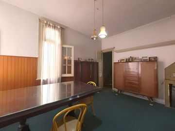 VENTA CASA 4 AMB EN DEVOTO A REFACCIONAR!!!!