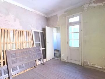 VENTA CASA 4 AMB EN DEVOTO A REFACCIONAR!!!!