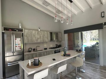 CASA CHACRA 4 AMB VENTA BARRIO EL ADUAR ZARATE