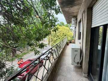 VENTA DE DEPOSITO CON VIVIENDA EN RAMOS MEJIA