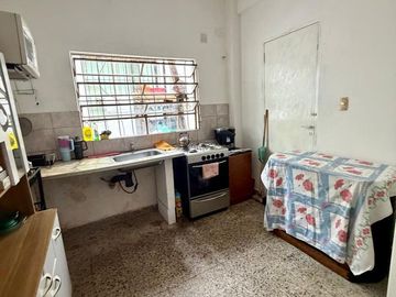 VENTA DE DEPOSITO CON VIVIENDA EN RAMOS MEJIA