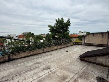 VENTA DE DEPOSITO CON VIVIENDA EN RAMOS MEJIA