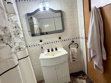 VENTA DE DEPOSITO CON VIVIENDA EN RAMOS MEJIA