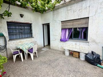 VENTA DE DEPOSITO CON VIVIENDA EN RAMOS MEJIA