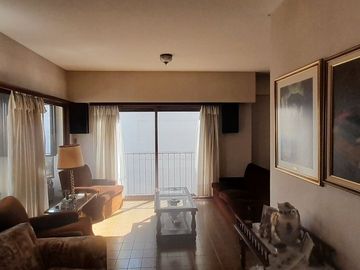VENTA DEPARTAMENTO 3 DORM BALCON COCHERAS PISO 5