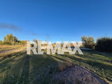 Lote 427m2 con platea - luz y gas - Cinco saltos