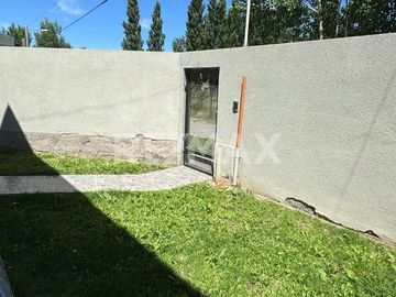 VENTA DÚPLEX 2 DORMITORIOS, AMULUEN 105, PLOTTIER