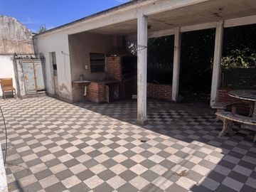 VENTA CASA 3 AMB BERAZATEGUI A RECICLAR