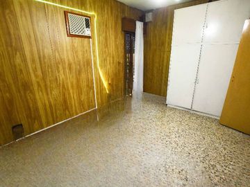 VENTA CASA 2 DORMITORIOS, COCHERA ECHESORTU