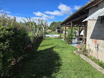 Venta casa dos dormitorios, pileta, Albarellos