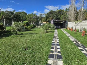 Venta casa dos dormitorios, pileta, Albarellos