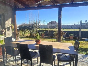 Venta casa dos dormitorios, pileta, Albarellos
