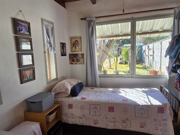 Venta casa dos dormitorios, pileta, Albarellos