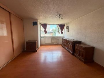 Casa sola en venta en Universidad, Toluca, México