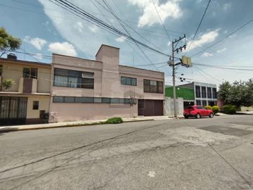 Casa sola en venta en Universidad, Toluca, México