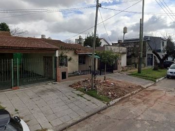 CASA 3AMB VENTA TEMPERLEY PATIO/GARAJE APTA CREDIT
