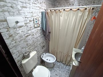 VENTA CASA 5 AMBIENTES APTA CREDITO B NACION LOMAS