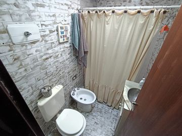 VENTA CASA 5 AMBIENTES APTA CREDITO B NACION LOMAS