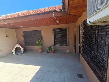 VENTA CASA 5 AMBIENTES APTA CREDITO B NACION LOMAS