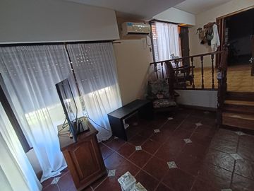 VENTA CASA 5 AMBIENTES APTA CREDITO B NACION LOMAS