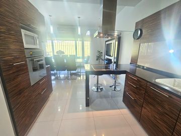 VENTA CASA TRES AMBIENTES PILETA APTO CRÉDITO