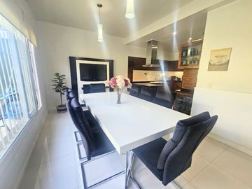 VENTA CASA TRES AMBIENTES PILETA APTO CRÉDITO